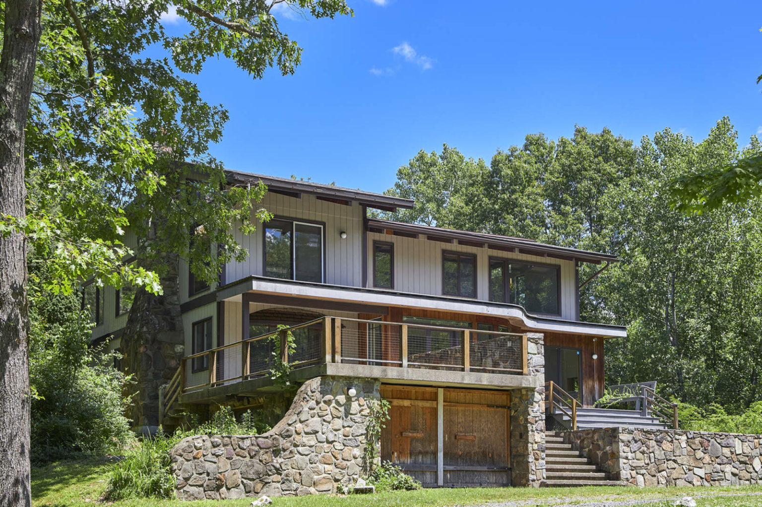 Rhinebeck MidCentury Rouse + Co Real Estate